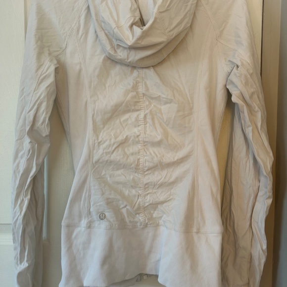 Lululemon Jacket - Picture 5 of 7